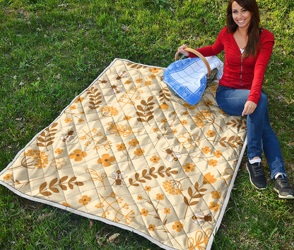 Flower Bee Pattern Print Quilt