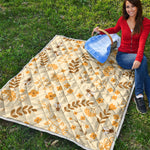 Flower Bee Pattern Print Quilt