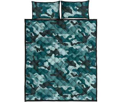 Forest Green Camouflage Print Quilt Bed Set
