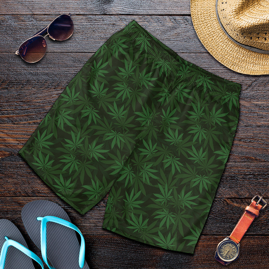 Forest Green Cannabis Leaf Print Men's Shorts