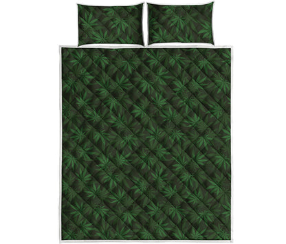 Forest Green Cannabis Leaf Print Quilt Bed Set
