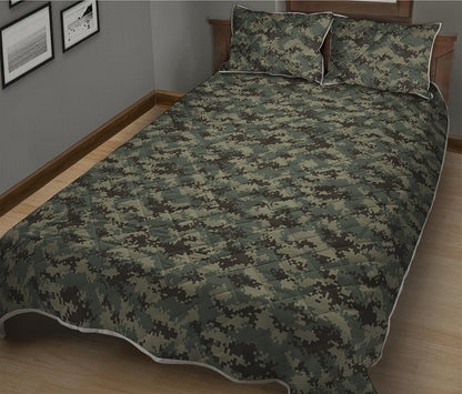 Forest Green Digital Camo Pattern Print Quilt Bed Set
