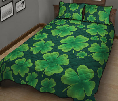 Four-Leaf Clover St. Patrick's Day Print Quilt Bed Set
