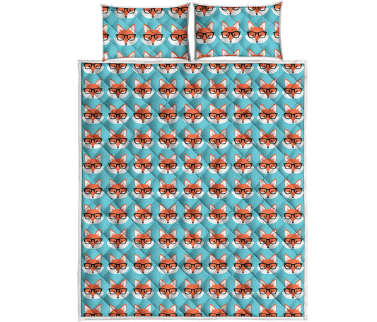 Fox With Glasses Pattern Print Quilt Bed Set