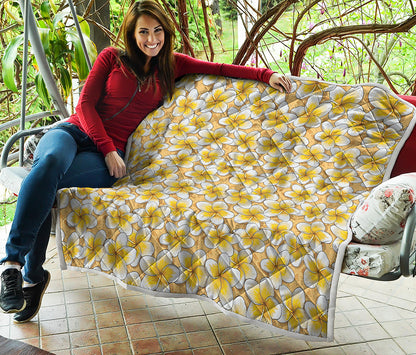 Frangipani Flower Pattern Print Quilt