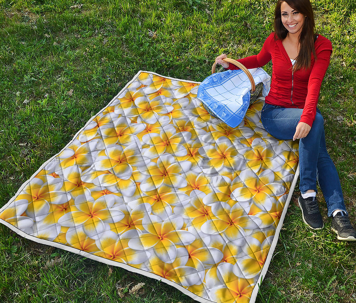 Frangipani Flower Print Quilt