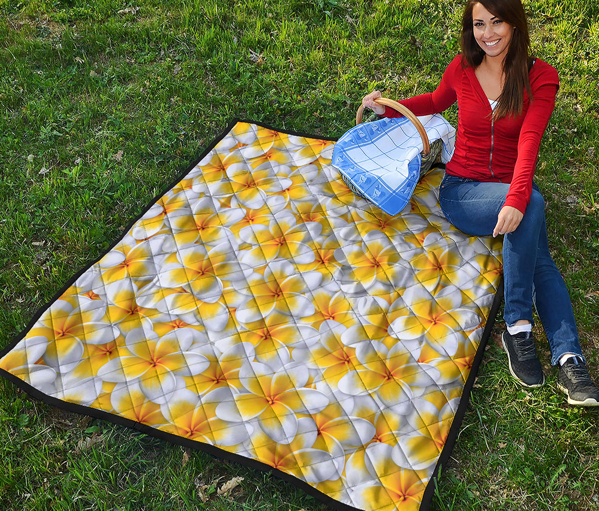 Frangipani Flower Print Quilt