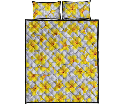 Frangipani Flower Print Quilt Bed Set