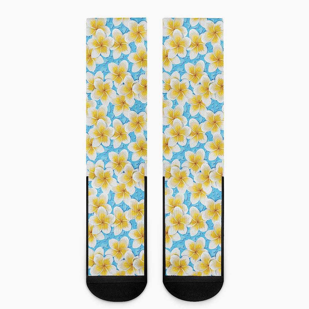 Frangipani On The Water Pattern Print Crew Socks