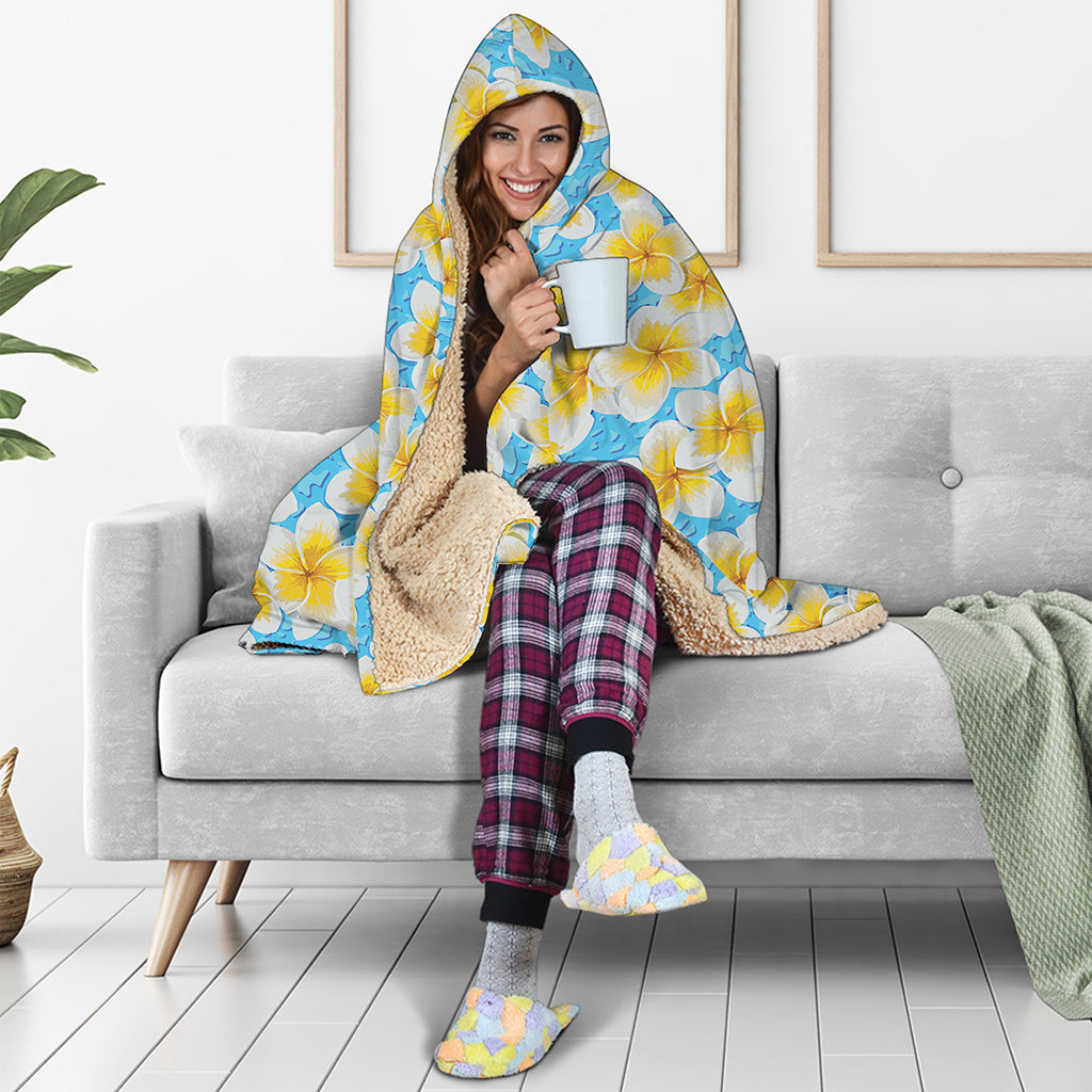 Frangipani On The Water Pattern Print Hooded Blanket