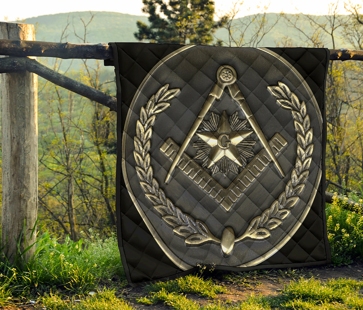 Freemasonry Medal Print Quilt