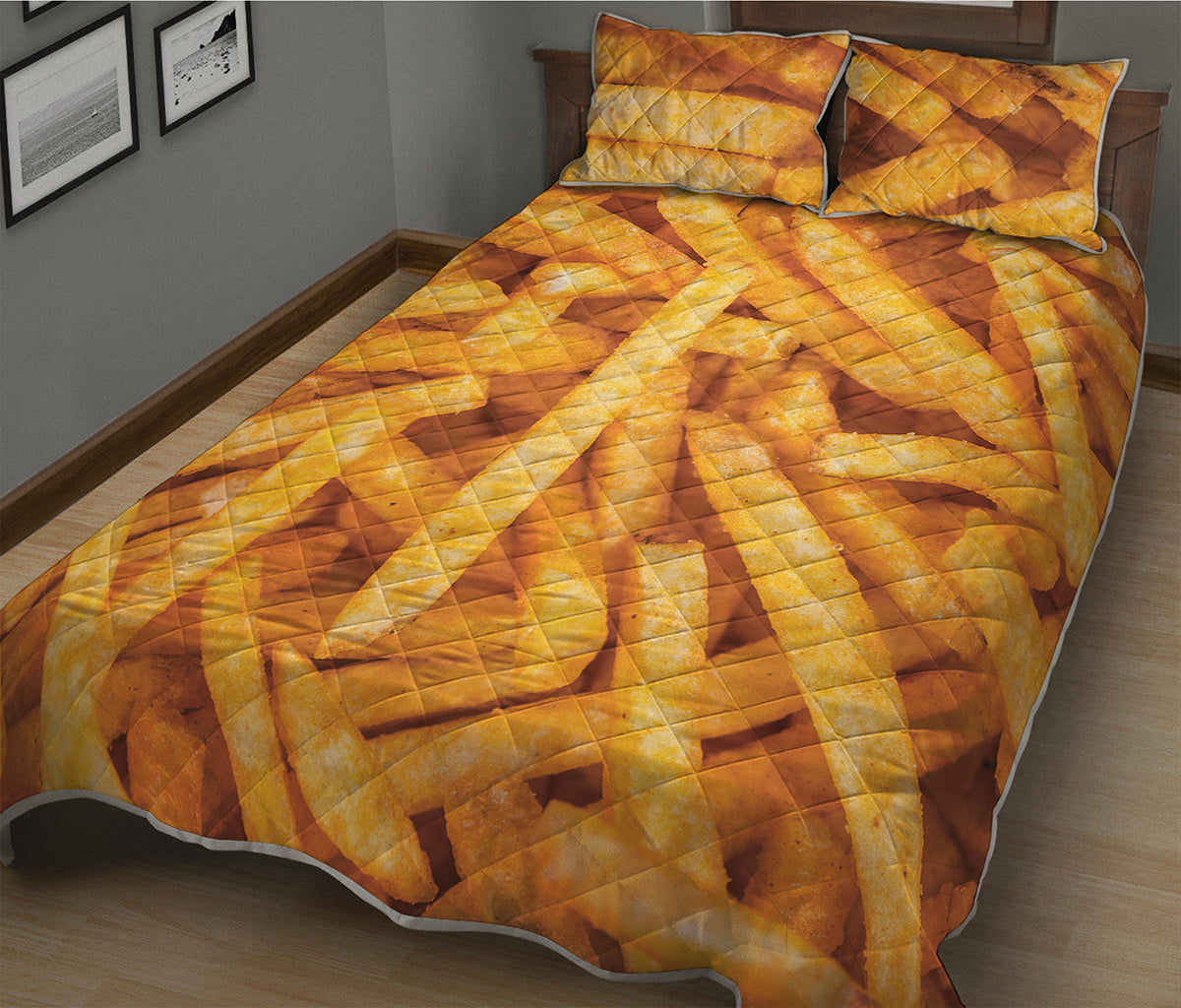 French Fries Print Quilt Bed Set