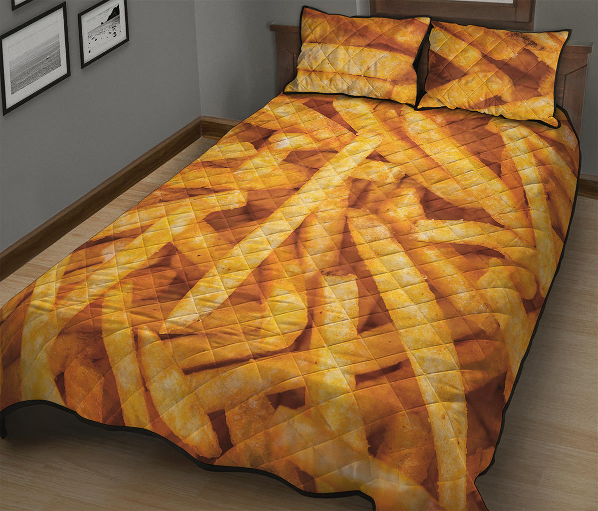 French Fries Print Quilt Bed Set