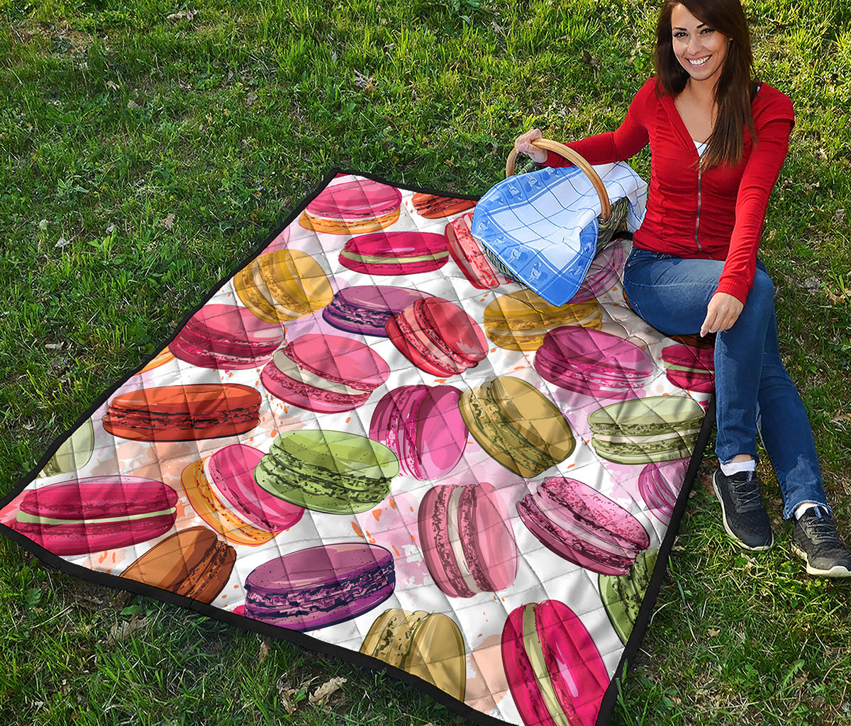 French Macaron Pattern Print Quilt