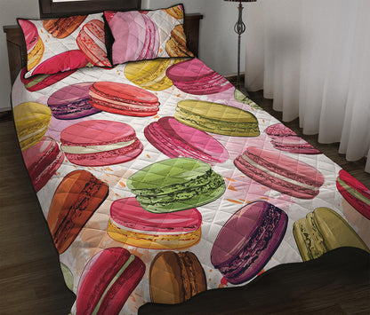 French Macaron Pattern Print Quilt Bed Set