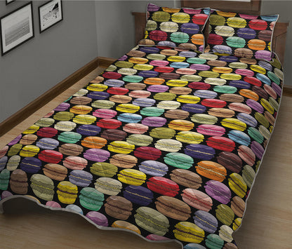 French Macarons Pattern Print Quilt Bed Set