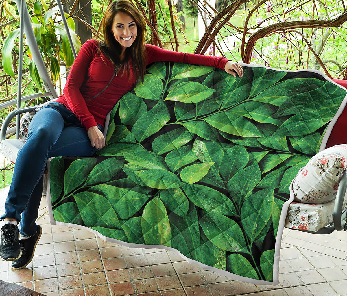 Fresh Green Leaf Print Quilt