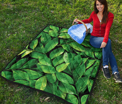 Fresh Green Leaf Print Quilt