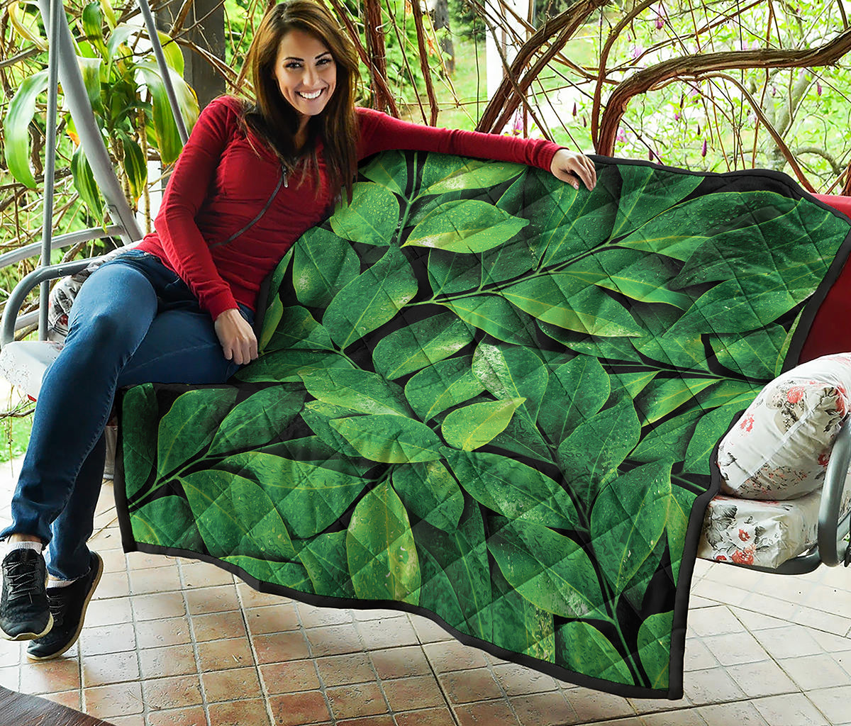Fresh Green Leaf Print Quilt