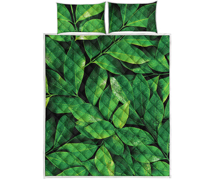 Fresh Green Leaf Print Quilt Bed Set