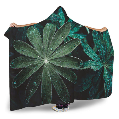 Fresh Tropical Leaf Print Hooded Blanket