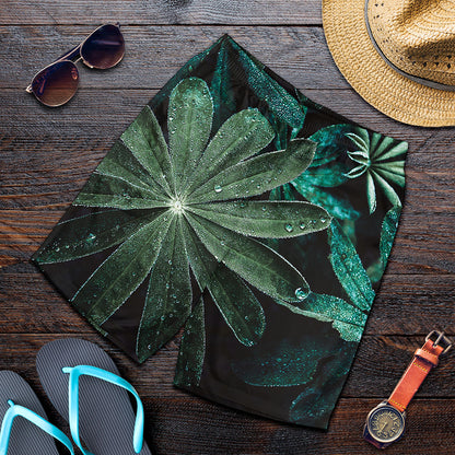 Fresh Tropical Leaf Print Men's Shorts