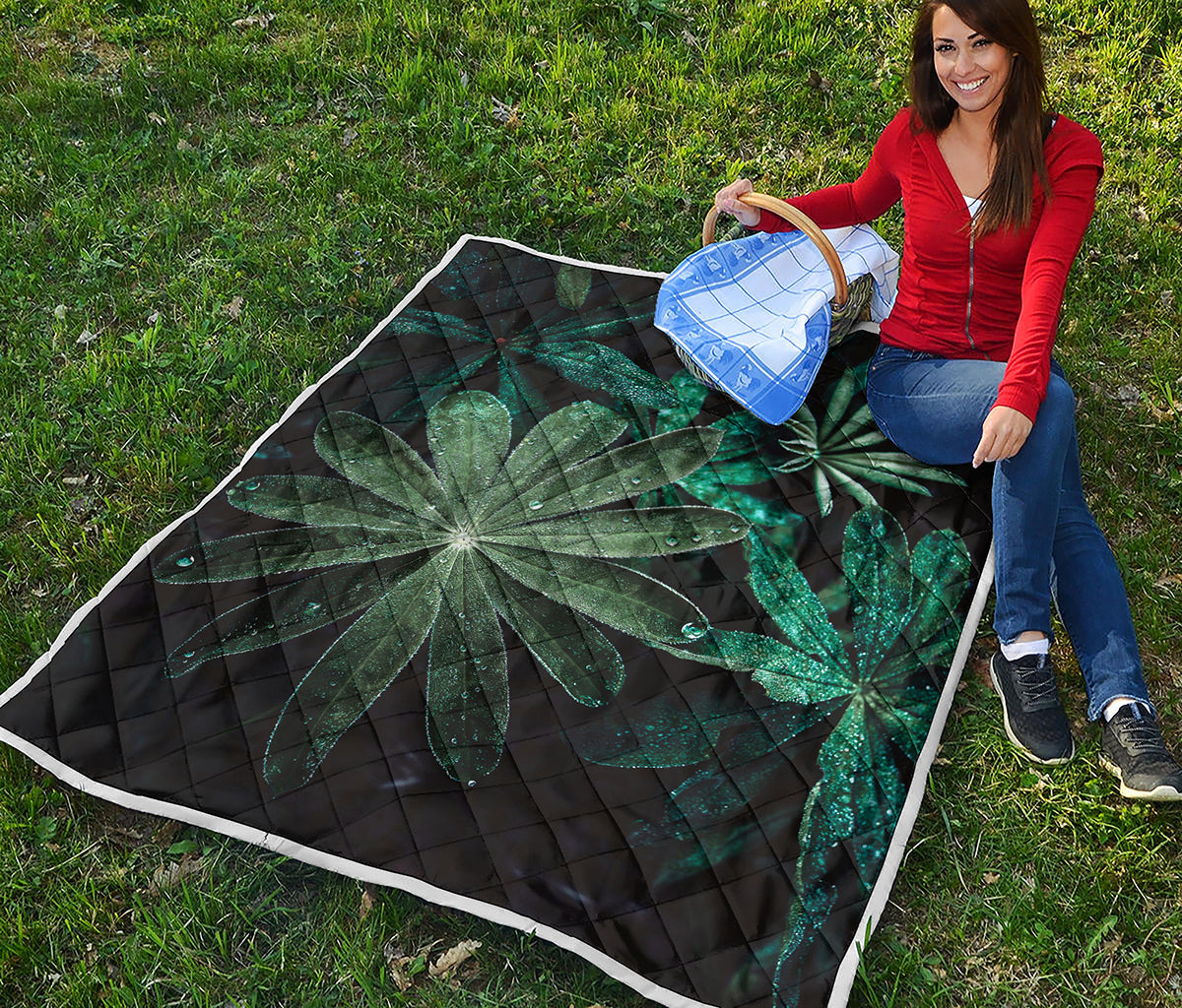 Fresh Tropical Leaf Print Quilt