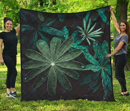 Fresh Tropical Leaf Print Quilt