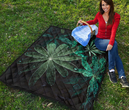 Fresh Tropical Leaf Print Quilt
