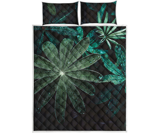 Fresh Tropical Leaf Print Quilt Bed Set