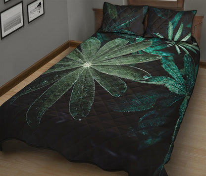 Fresh Tropical Leaf Print Quilt Bed Set