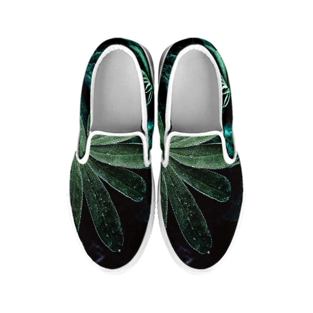 Fresh Tropical Leaf Print White Slip On Shoes