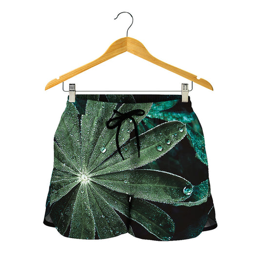 Fresh Tropical Leaf Print Women's Shorts
