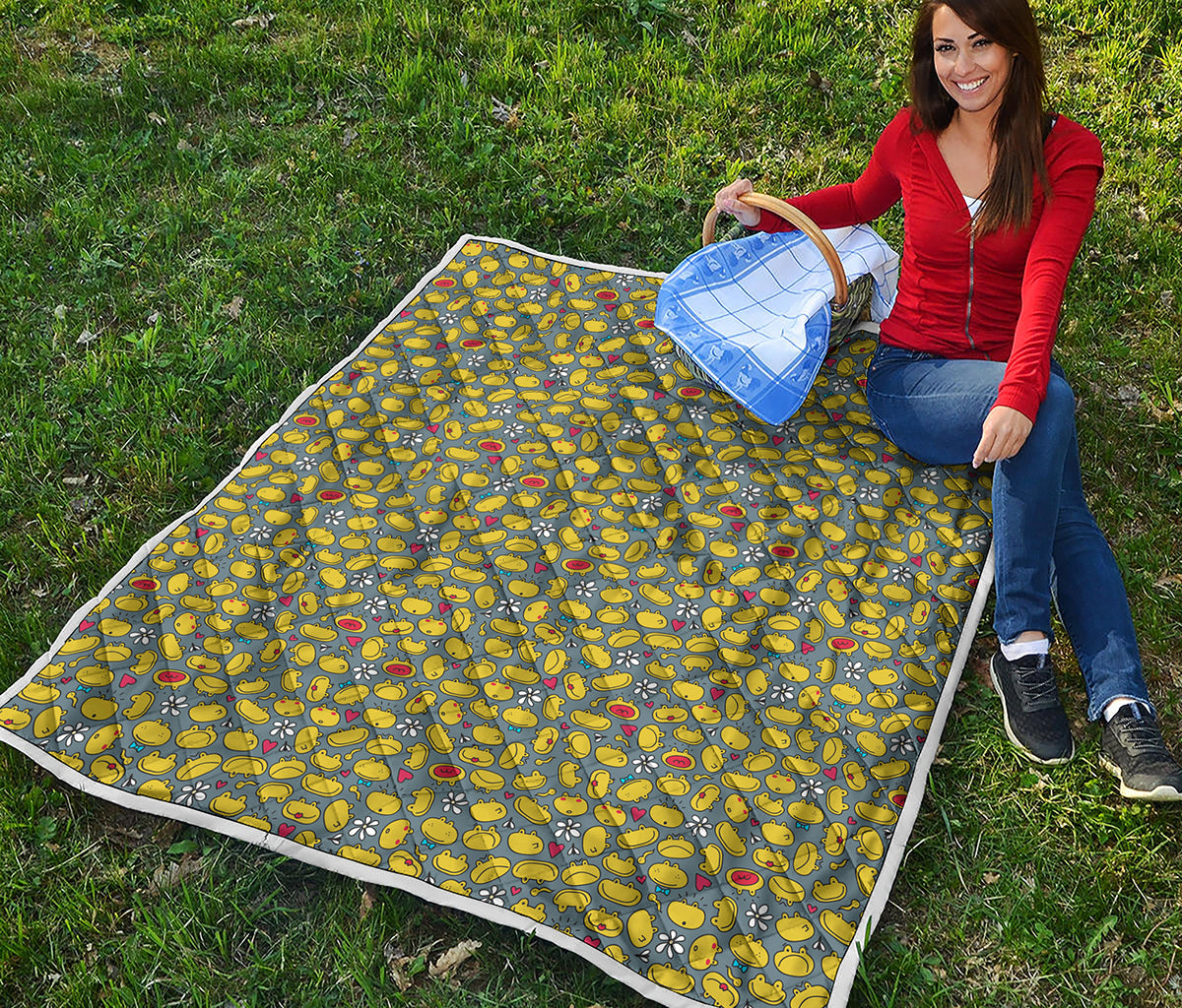 Frog Faces Pattern Print Quilt