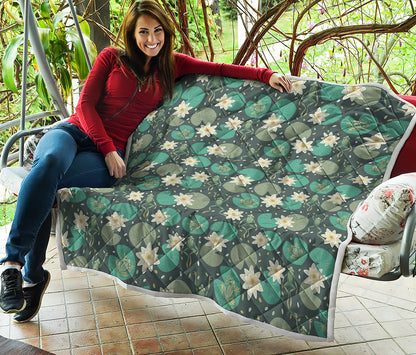 Frogs And Water Lilies Pattern Print Quilt