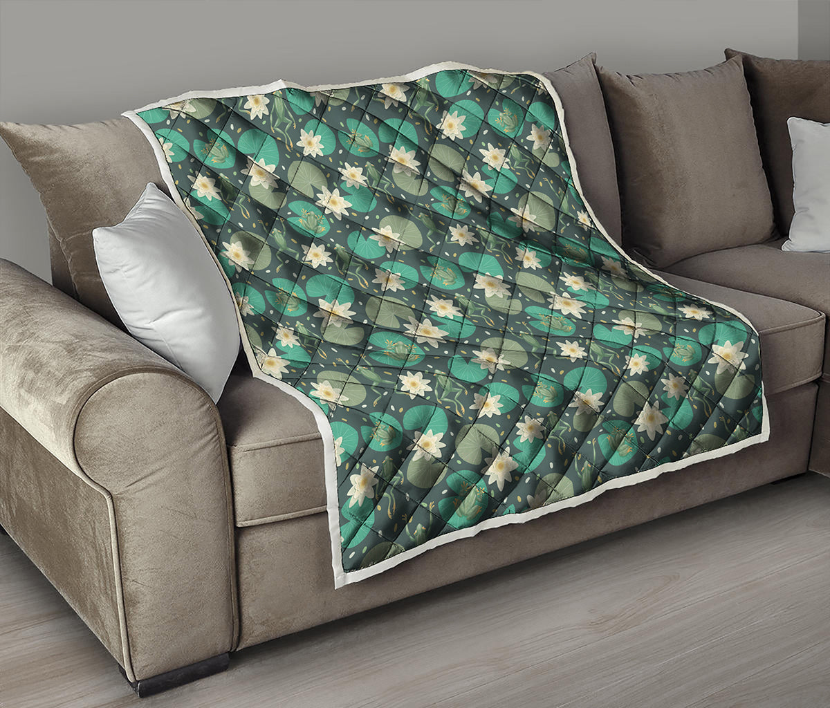 Frogs And Water Lilies Pattern Print Quilt