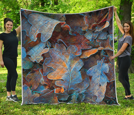 Frozen Oak leaf Print Quilt