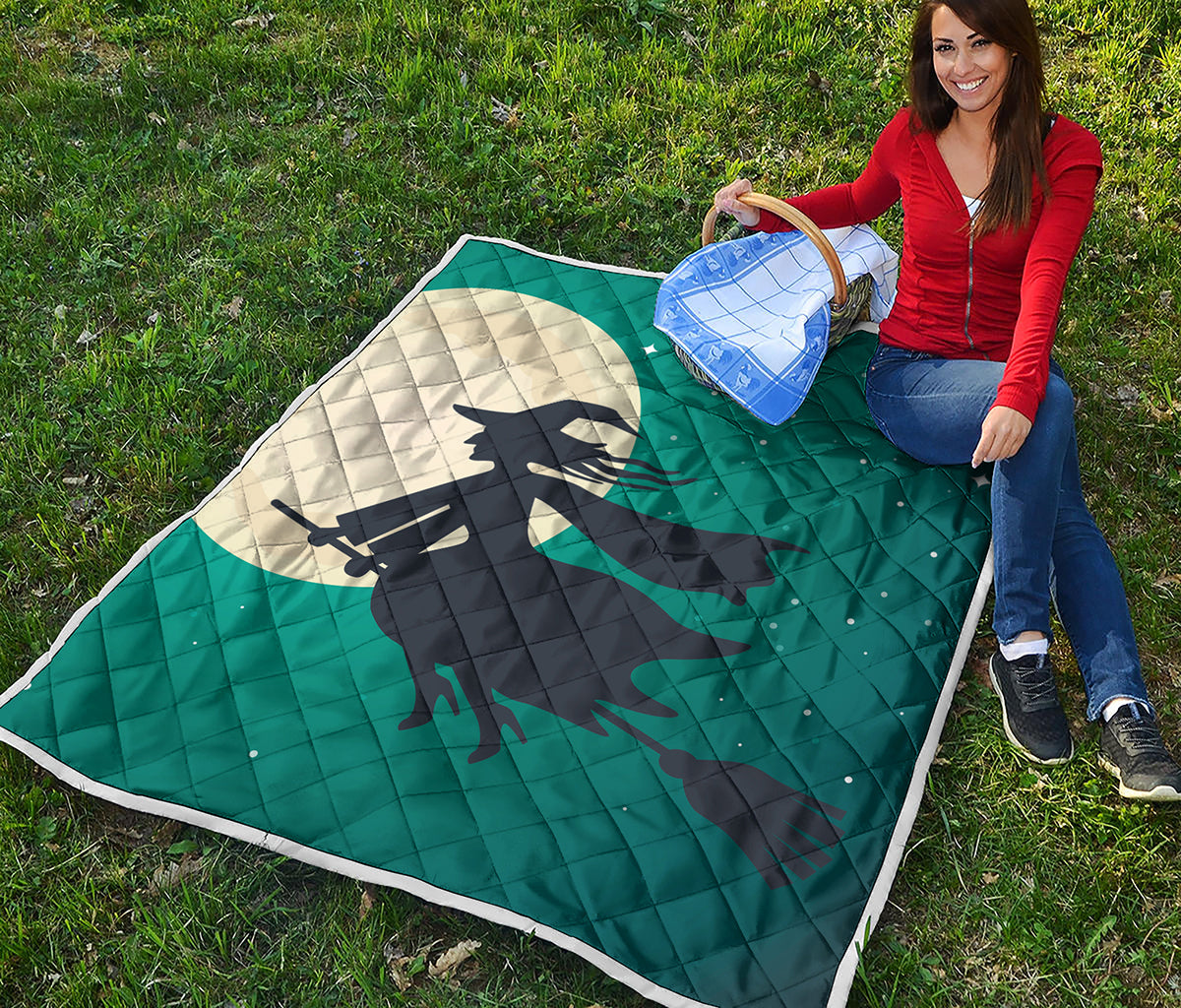 Full Moon Halloween Flying Witch Print Quilt