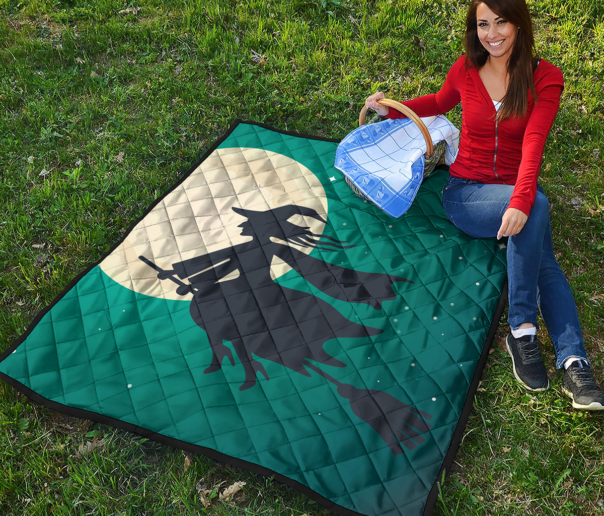 Full Moon Halloween Flying Witch Print Quilt