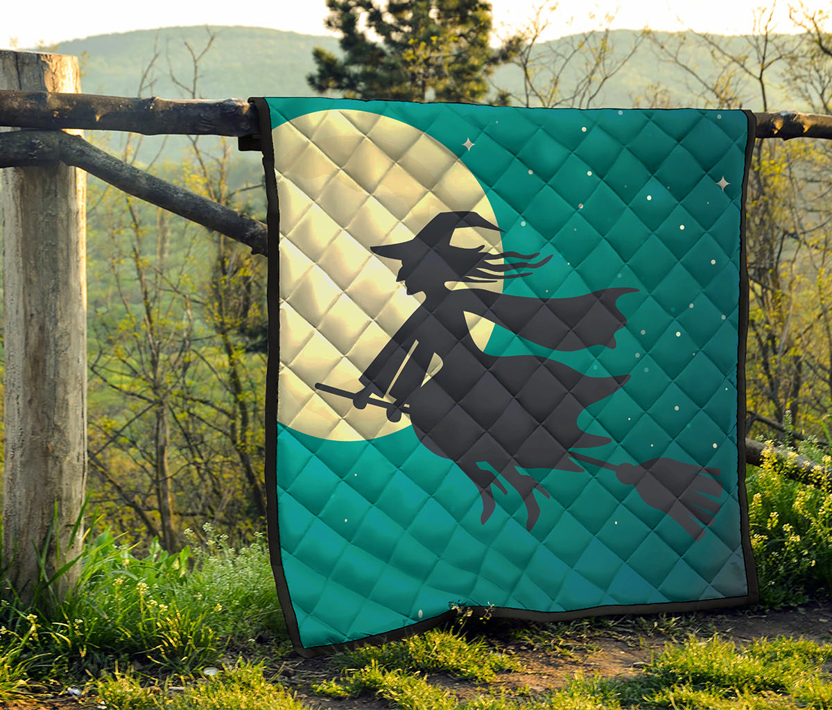 Full Moon Halloween Flying Witch Print Quilt