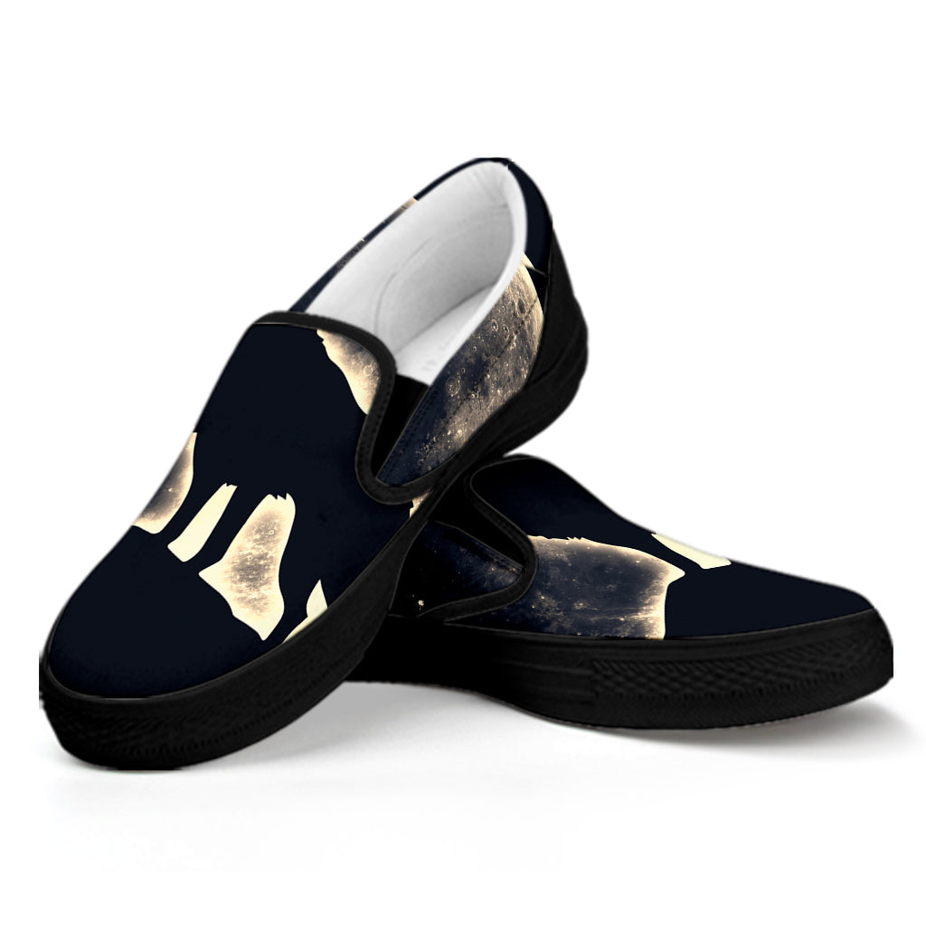 Full Moon Howling Wolf Print Black Slip On Shoes