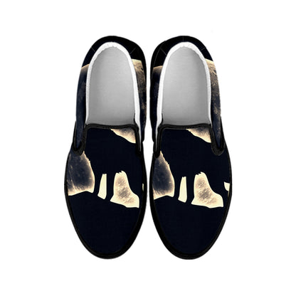 Full Moon Howling Wolf Print Black Slip On Shoes