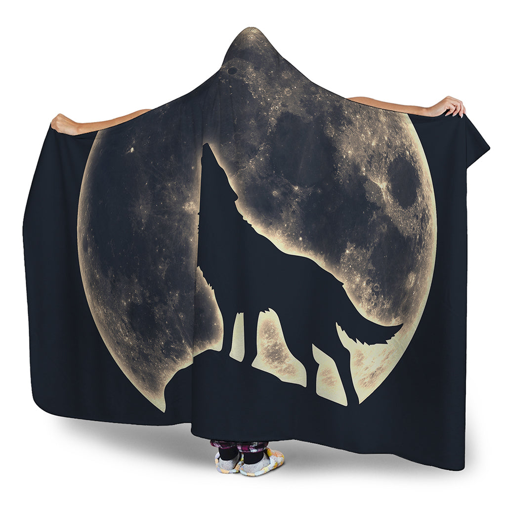Full Moon Howling Wolf Print Hooded Blanket