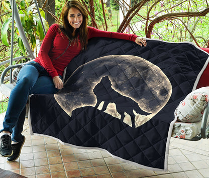 Full Moon Howling Wolf Print Quilt