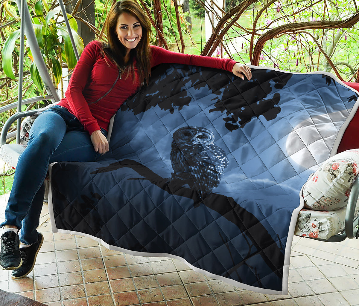Full Moon Night Owl Print Quilt