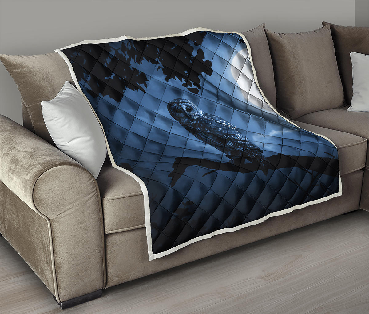 Full Moon Night Owl Print Quilt
