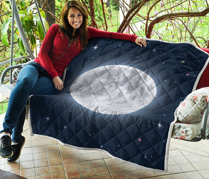 Full Moon Print Quilt