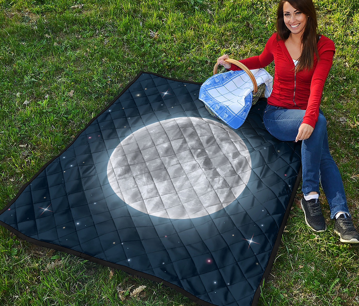 Full Moon Print Quilt