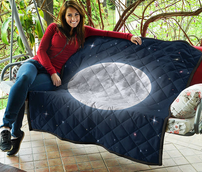 Full Moon Print Quilt