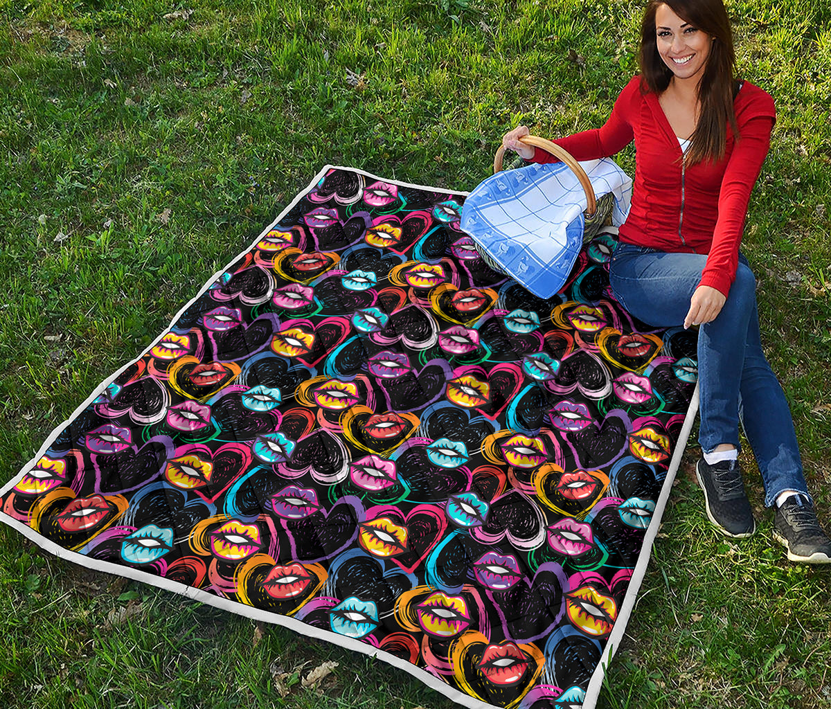 Funky Kiss Lips Pattern Print Quilt